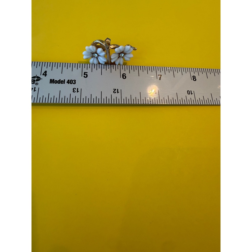 VTG‎ 1950s Crown Trifari Alfred Philippe White Flower Earrings Pristine Cond - Picture 3 of 7